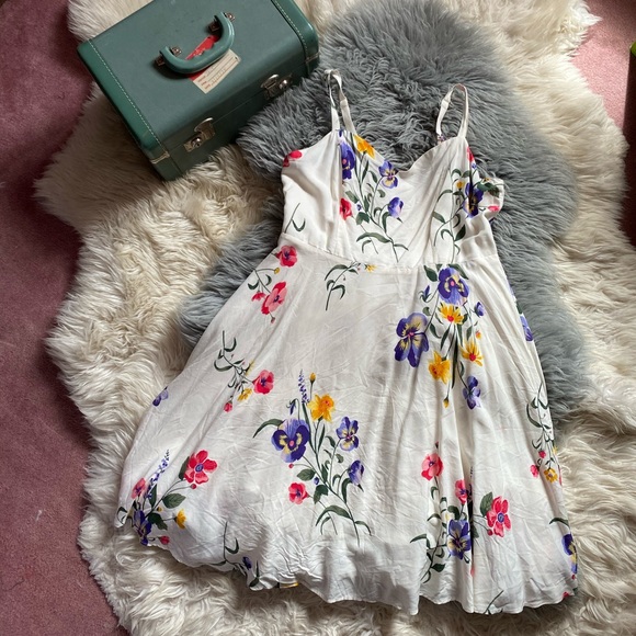 Old Navy Dresses & Skirts - Old Navy Fit and Flare Dress